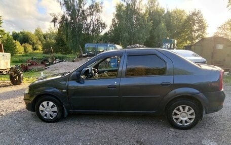 Renault Logan I, 2010 год, 330 000 рублей, 1 фотография