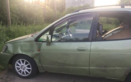 Toyota Corolla Spacio II, 2001 год, 60 000 рублей, 8 фотография