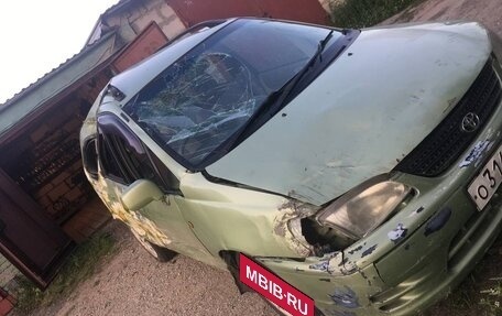 Toyota Corolla Spacio II, 2001 год, 60 000 рублей, 3 фотография