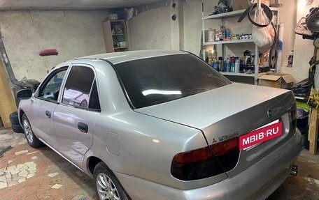 Mitsubishi Carisma I, 1999 год, 2 000 рублей, 3 фотография