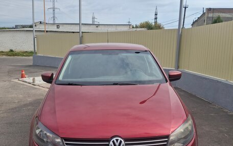Volkswagen Polo VI (EU Market), 2011 год, 675 000 рублей, 2 фотография