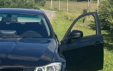 BMW 3 серия, 2011 год, 800 000 рублей, 6 фотография