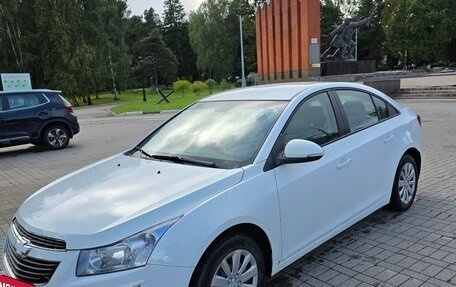 Chevrolet Cruze II, 2013 год, 750 000 рублей, 3 фотография