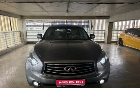 Infiniti FX II, 2013 год, 2 500 000 рублей, 1 фотография