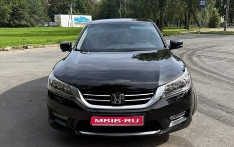 Honda Accord IX рестайлинг, 2013 год, 1 430 000 рублей, 1 фотография