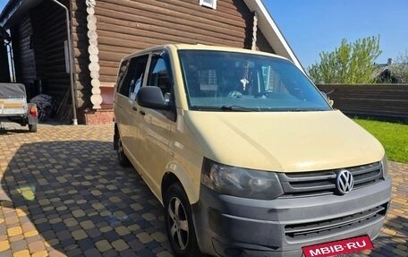 Volkswagen Transporter T5 рестайлинг, 2010 год, 1 000 000 рублей, 3 фотография