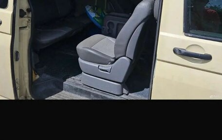 Volkswagen Transporter T5 рестайлинг, 2010 год, 1 000 000 рублей, 7 фотография
