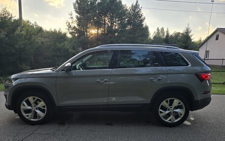 Skoda Kodiaq I, 2023 год, 3 300 000 рублей, 6 фотография