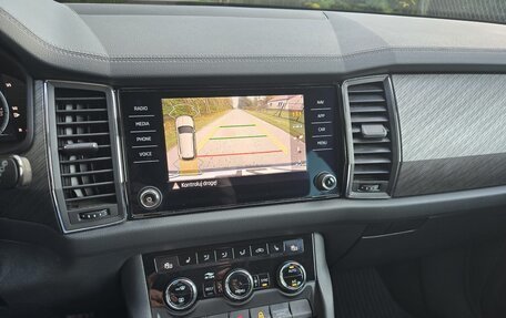 Skoda Kodiaq I, 2023 год, 3 300 000 рублей, 18 фотография