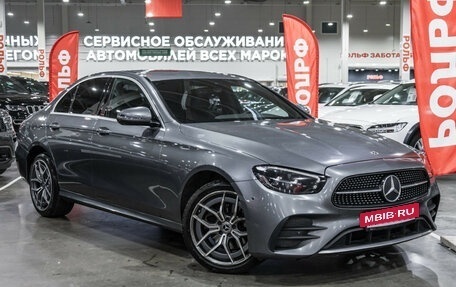 Mercedes-Benz E-Класс, 2020 год, 3 599 000 рублей, 5 фотография