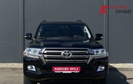 Toyota Land Cruiser 200, 2019 год, 5 450 000 рублей, 2 фотография