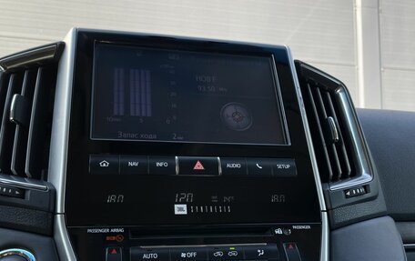 Toyota Land Cruiser 200, 2019 год, 5 450 000 рублей, 16 фотография
