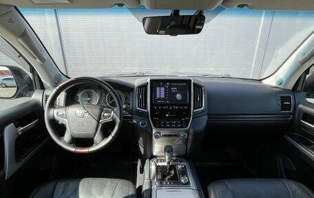 Toyota Land Cruiser 200, 2019 год, 5 450 000 рублей, 14 фотография