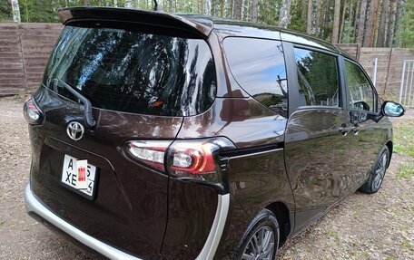 Toyota Sienta II, 2020 год, 1 490 000 рублей, 3 фотография