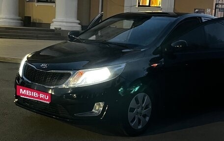 KIA Rio III рестайлинг, 2014 год, 860 000 рублей, 2 фотография