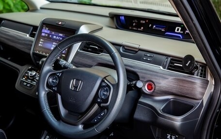 Honda Freed II, 2022 год, 1 850 000 рублей, 7 фотография