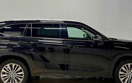 Toyota Highlander, 2022 год, 5 472 550 рублей, 13 фотография
