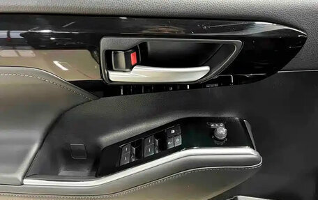 Toyota Highlander, 2022 год, 5 472 550 рублей, 22 фотография