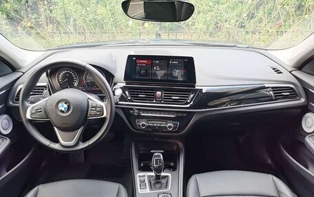 BMW 1 серия, 2022 год, 1 520 000 рублей, 6 фотография
