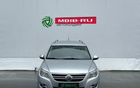 Volkswagen Tiguan I, 2011 год, 1 040 000 рублей, 2 фотография