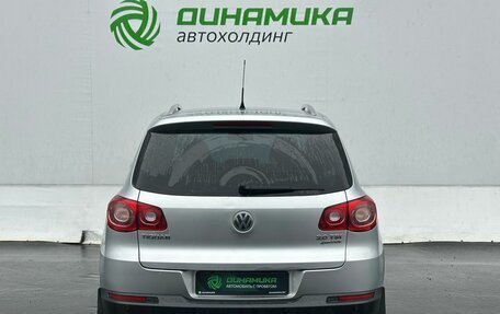 Volkswagen Tiguan I, 2011 год, 1 040 000 рублей, 6 фотография