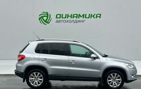 Volkswagen Tiguan I, 2011 год, 1 040 000 рублей, 4 фотография