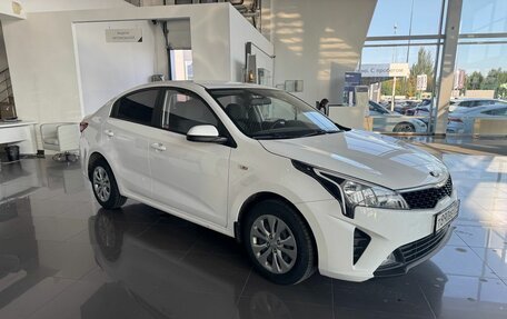 KIA Rio IV, 2021 год, 1 495 000 рублей, 3 фотография