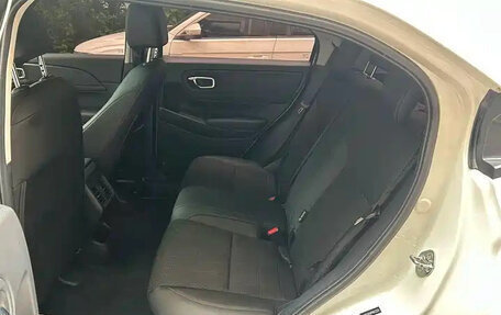 Honda Vezel, 2023 год, 1 542 000 рублей, 8 фотография