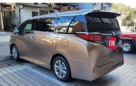 Toyota Alphard, 2026 год, 8 020 000 рублей, 5 фотография