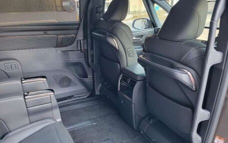 Toyota Alphard, 2026 год, 8 020 000 рублей, 23 фотография