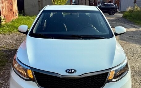 KIA Rio III рестайлинг, 2016 год, 990 000 рублей, 2 фотография