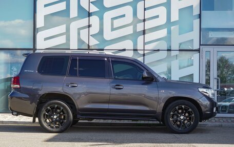 Toyota Land Cruiser 200, 2011 год, 3 490 000 рублей, 5 фотография