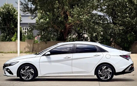 Hyundai Elantra, 2023 год, 1 510 000 рублей, 8 фотография