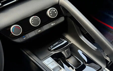 Hyundai Elantra, 2023 год, 1 510 000 рублей, 12 фотография