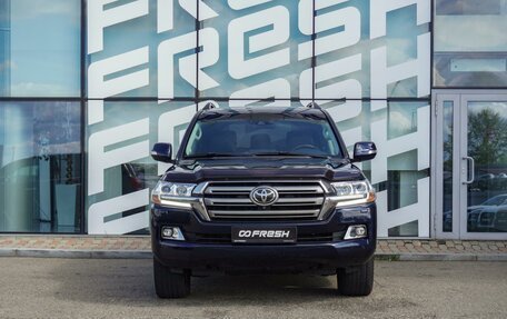 Toyota Land Cruiser 200, 2017 год, 5 670 000 рублей, 2 фотография