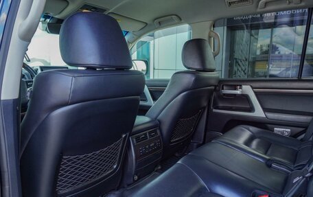 Toyota Land Cruiser 200, 2017 год, 5 670 000 рублей, 14 фотография