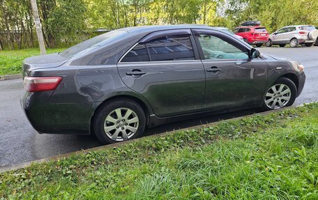 Toyota Camry, 2007 год, 670 000 рублей, 2 фотография