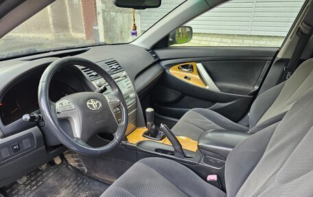 Toyota Camry, 2007 год, 670 000 рублей, 7 фотография