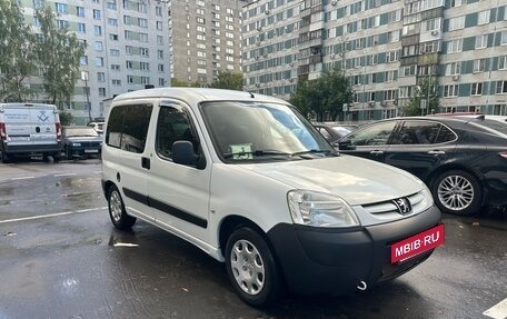 Peugeot Partner II рестайлинг 2, 2011 год, 620 000 рублей, 2 фотография
