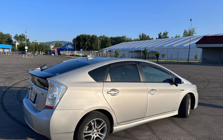 Toyota Prius, 2011 год, 950 000 рублей, 6 фотография