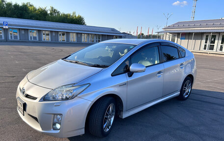Toyota Prius, 2011 год, 950 000 рублей, 3 фотография