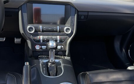 Ford Mustang VI рестайлинг, 2021 год, 3 700 000 рублей, 10 фотография