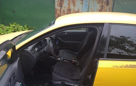 Volkswagen Jetta VI, 2013 год, 570 000 рублей, 7 фотография