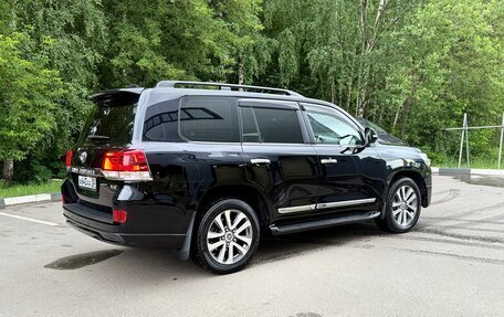 Toyota Land Cruiser 200, 2016 год, 5 900 000 рублей, 19 фотография