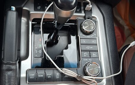 Toyota Land Cruiser 200, 2016 год, 5 900 000 рублей, 22 фотография