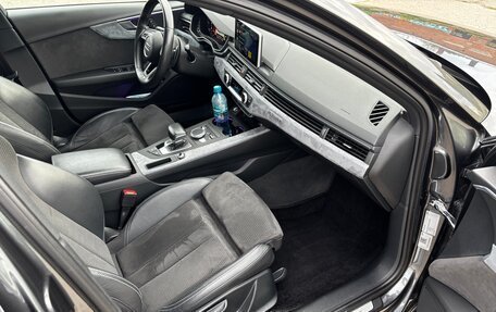 Audi A4, 2018 год, 3 000 000 рублей, 13 фотография