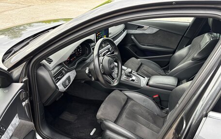 Audi A4, 2018 год, 3 000 000 рублей, 11 фотография