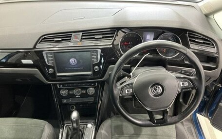 Volkswagen Touran III, 2015 год, 1 600 000 рублей, 14 фотография