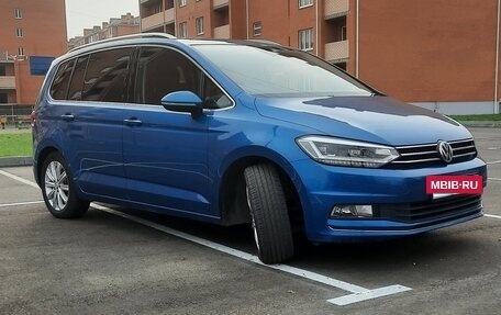 Volkswagen Touran III, 2015 год, 1 600 000 рублей, 6 фотография