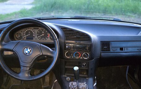 BMW 3 серия, 1993 год, 299 000 рублей, 11 фотография